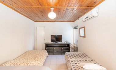 VENTA CASA 3 AMBIENTES COCHERA FLORENCIO VARELA