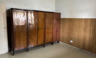 OPORTUNIDAD CASA EN  LOTE 300 MTS LOS POLVORINES