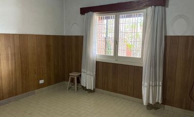 OPORTUNIDAD CASA EN  LOTE 300 MTS LOS POLVORINES