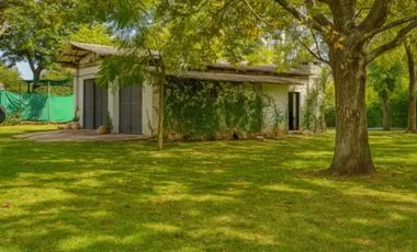 VENTA quinta 2amb c/pileta lomas de marilo, moreno