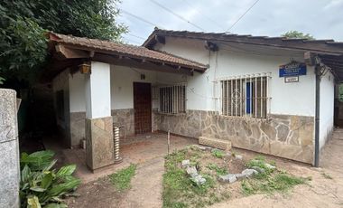 VENTA CASA QUINTA 3 AMBIENTES MORENO C/PILETA