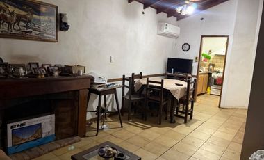 VENTA CASA QUINTA 3 AMBIENTES MORENO C/PILETA