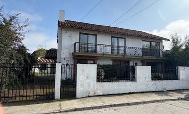 Casa en venta c/ estacionamiento en Centro de Rancagua
