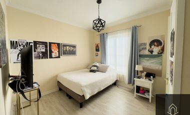 Casa en venta c/ estacionamiento en Barrio Italia