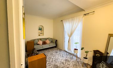Casa en venta c/ estacionamiento en Barrio Italia