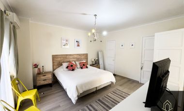 Casa en venta c/ estacionamiento en Barrio Italia
