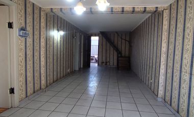 SE ARRIENDA GRAN CASA EN SAN JOAQUÍN