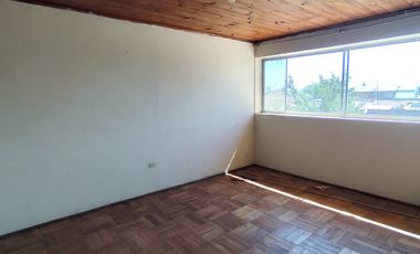 SE ARRIENDA GRAN CASA EN SAN JOAQUÍN