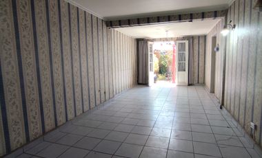 SE ARRIENDA GRAN CASA EN SAN JOAQUÍN
