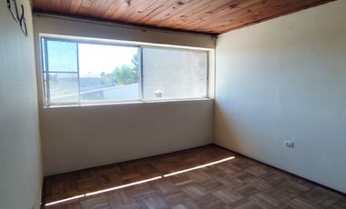 SE ARRIENDA GRAN CASA EN SAN JOAQUÍN