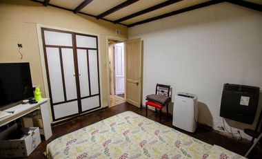 CASA TIPO CHALET EN VENTA CON PILETA Y GRAN PARQUE