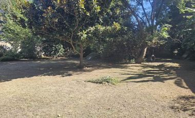 CASA A REFACCIONAR SOBRE LOTE DE 1200 M2 BOSQUES