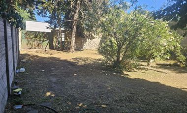 CASA A REFACCIONAR SOBRE LOTE DE 1200 M2 BOSQUES