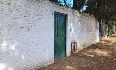 CASA A REFACCIONAR SOBRE LOTE DE 1200 M2 BOSQUES