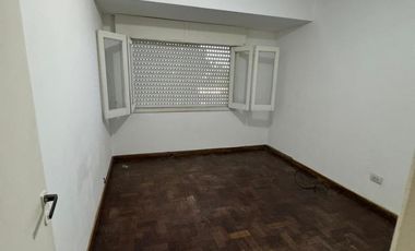 Departamento 2 ambientes en alquiler - Ezpeleta Este