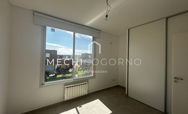 Casa en alquiler de dos dormitorios en Casas de Santa María