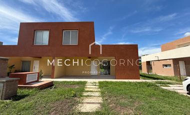 Casa en alquiler de dos dormitorios en Casas de Santa María