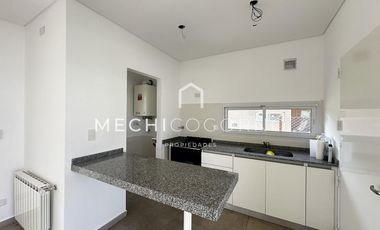 Casa en alquiler de dos dormitorios en Casas de Santa María