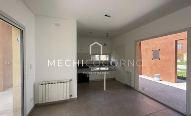 Casa en alquiler de dos dormitorios en Casas de Santa María