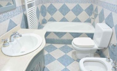 Venta PH tipo casa 4 ambiente Valentín Alsina.