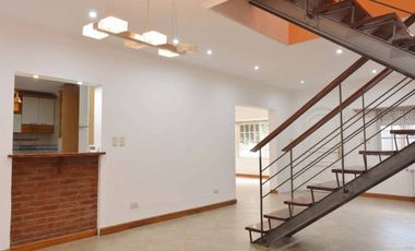 Venta PH tipo casa 4 ambiente Valentín Alsina.