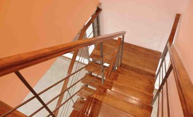 Venta PH tipo casa 4 ambiente Valentín Alsina.