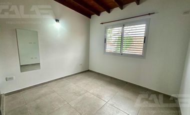 DÚPLEX | 3 AMBIENTES | PATIO CON PARQUE | IMPECABLE | COCHERA DOBLE | ITUZAINGÓ SUR