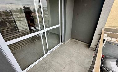 DÚPLEX | 3 AMBIENTES | PATIO CON PARQUE | IMPECABLE | COCHERA DOBLE | ITUZAINGÓ SUR