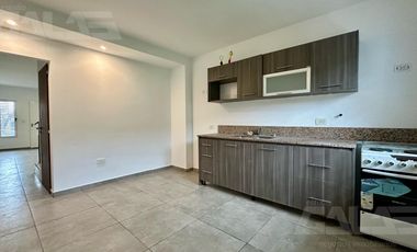 DÚPLEX | 3 AMBIENTES | PATIO CON PARQUE | IMPECABLE | COCHERA DOBLE | ITUZAINGÓ SUR