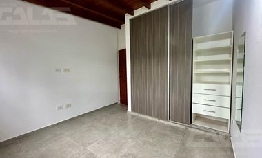 DÚPLEX | 3 AMBIENTES | PATIO CON PARQUE | IMPECABLE | COCHERA DOBLE | ITUZAINGÓ SUR