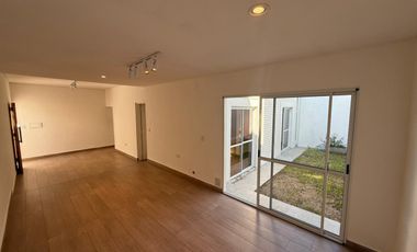 VENTA-CASA-INTERNO UNICO-DOS DORMITORIOS-MUY LUMINOSO-SARGENTO CABRAL