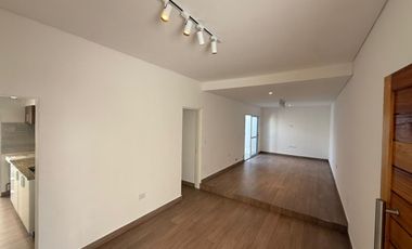 VENTA-CASA-INTERNO UNICO-DOS DORMITORIOS-MUY LUMINOSO-SARGENTO CABRAL