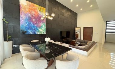 Casa Amueblada en Venta en Fraccionamiento Las Palmas, Medellín, Veracruz.