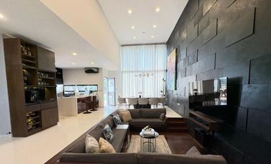 Casa Amueblada en Venta en Fraccionamiento Las Palmas, Medellín, Veracruz.
