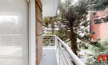 Departamento en Alquiler de 3 Ambientes en La Lucila con Balcón y Pileta
