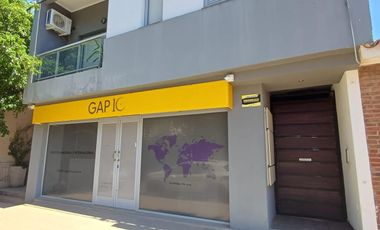 Disponible para Abril, Departamento a pocas cuadras del centro.-