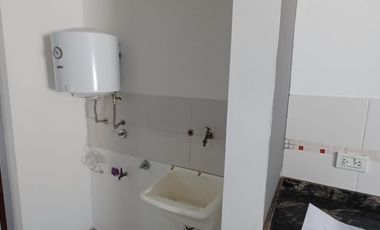 Disponible para Abril, Departamento a pocas cuadras del centro.-