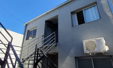 Disponible para Abril, Departamento a pocas cuadras del centro.-