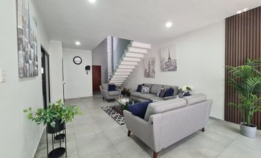 Casa en VENTA en Lomas del mar | CON PANELES SOLARES y SEMIAMUEBLADA