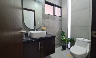 Casa en VENTA en Lomas del mar | CON PANELES SOLARES y SEMIAMUEBLADA