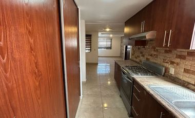 DEPARTAMENTO EN RENTA/ LOMAS DE LA VICTORIA