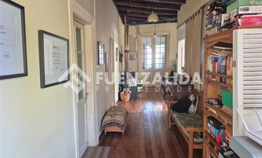 Casa en Venta en CARLOS CONDELL / ANIBAL PINTO