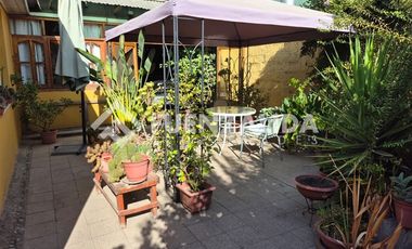 Casa en Venta en CARLOS CONDELL / ANIBAL PINTO