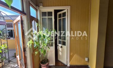 Casa en Venta en CARLOS CONDELL / ANIBAL PINTO
