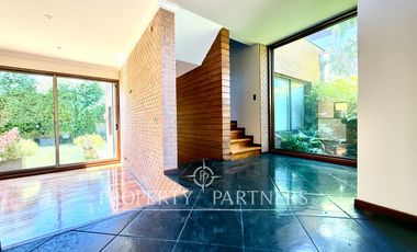 Andalué casa en excelente ubicación