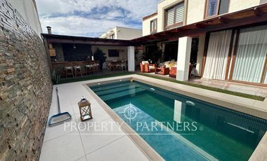 Maravillosa casa en condominio Costa Laguna