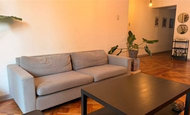 Departamento en Arriendo en Frente a Parque Forestal y a pasos de Metro Bellas Artes