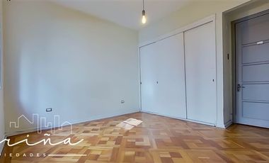 Departamento en Arriendo en Frente a Parque Forestal y a pasos de Metro Bellas Artes