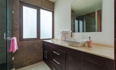 Hermosa residencia en condominio y vigilancia