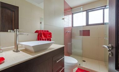 Hermosa residencia en condominio y vigilancia